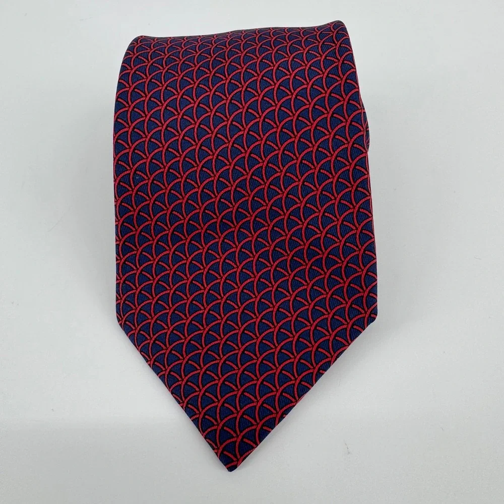 Hermes Paris Mens Silk Tie Navy Blue Red Geometric Scale Pattern 7729 OA France